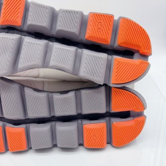 Athletic_Shoes